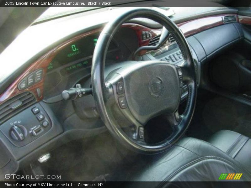Black / Black 2005 Lincoln Town Car Executive Limousine