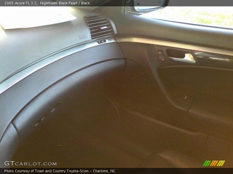 Nighthawk Black Pearl / Black 2005 Acura TL 3.2