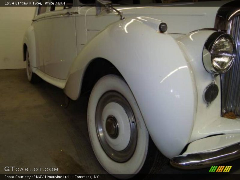 White / Blue 1954 Bentley R Type