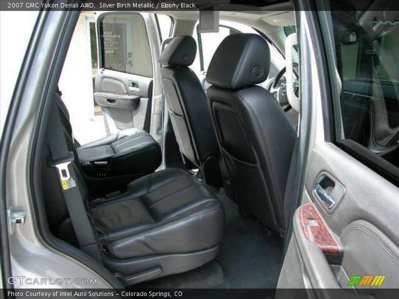 Silver Birch Metallic / Ebony Black 2007 GMC Yukon Denali AWD