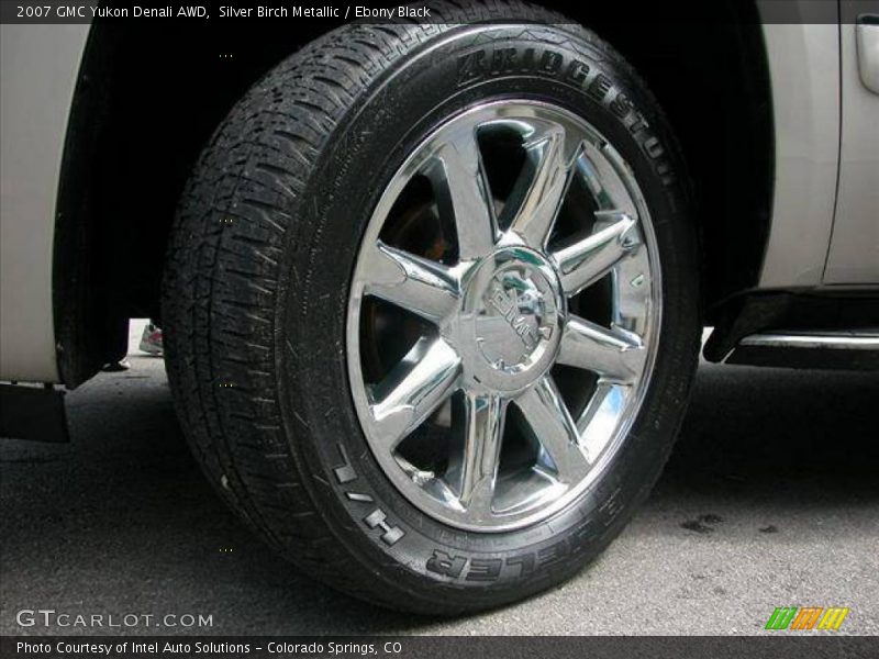 Silver Birch Metallic / Ebony Black 2007 GMC Yukon Denali AWD
