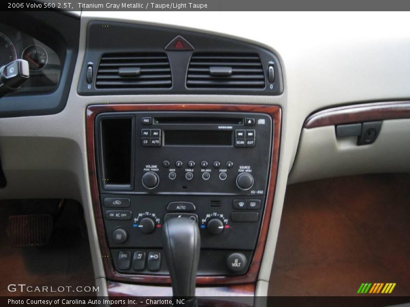 Titanium Gray Metallic / Taupe/Light Taupe 2006 Volvo S60 2.5T