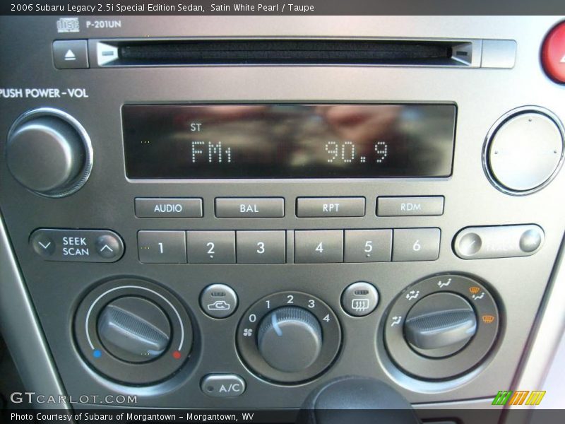 Satin White Pearl / Taupe 2006 Subaru Legacy 2.5i Special Edition Sedan