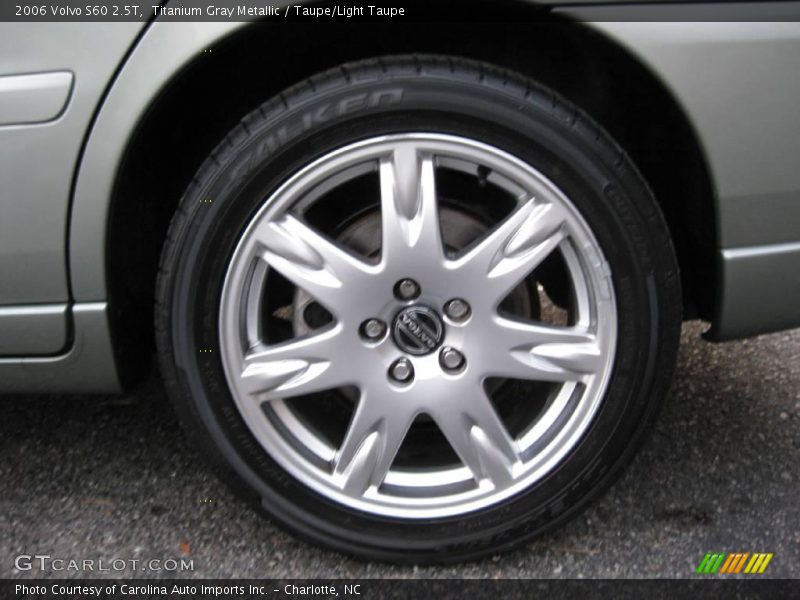 Titanium Gray Metallic / Taupe/Light Taupe 2006 Volvo S60 2.5T