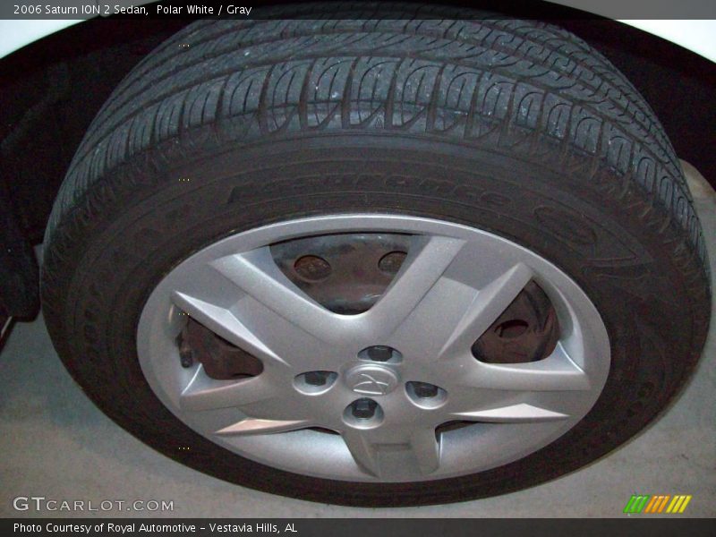 Polar White / Gray 2006 Saturn ION 2 Sedan