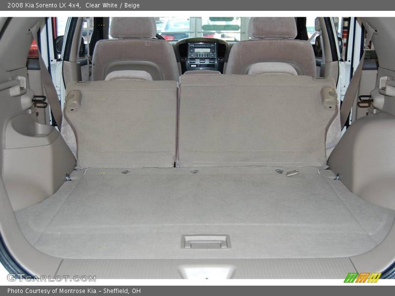 Clear White / Beige 2008 Kia Sorento LX 4x4
