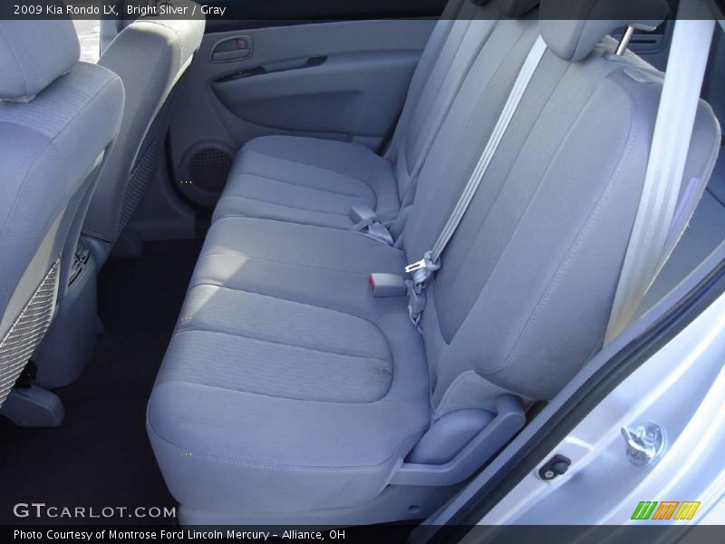 Bright Silver / Gray 2009 Kia Rondo LX