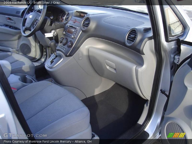 Bright Silver / Gray 2009 Kia Rondo LX