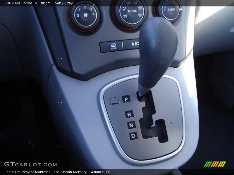 Bright Silver / Gray 2009 Kia Rondo LX