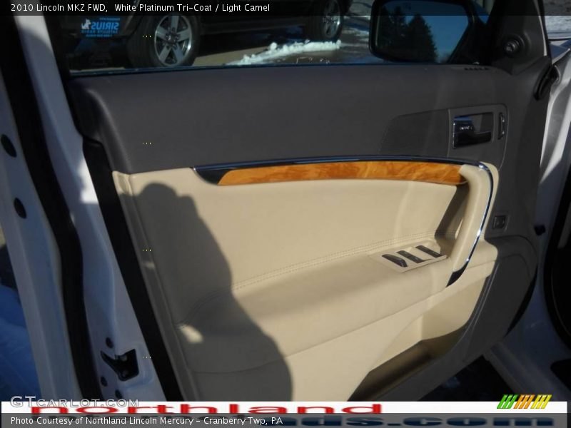 White Platinum Tri-Coat / Light Camel 2010 Lincoln MKZ FWD