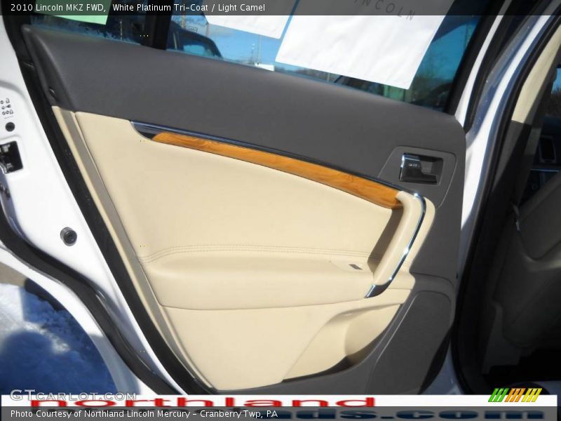 White Platinum Tri-Coat / Light Camel 2010 Lincoln MKZ FWD