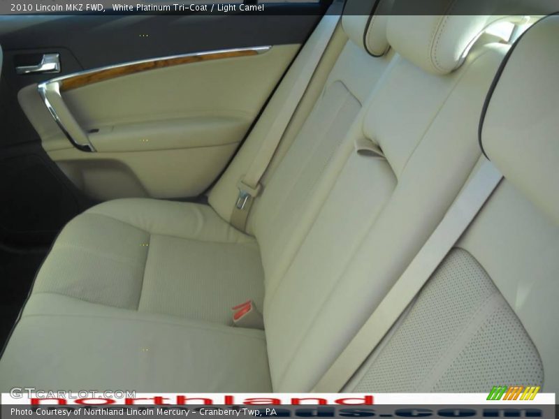 White Platinum Tri-Coat / Light Camel 2010 Lincoln MKZ FWD