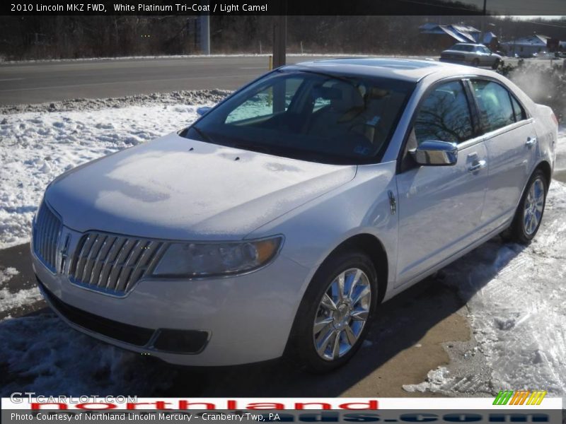White Platinum Tri-Coat / Light Camel 2010 Lincoln MKZ FWD
