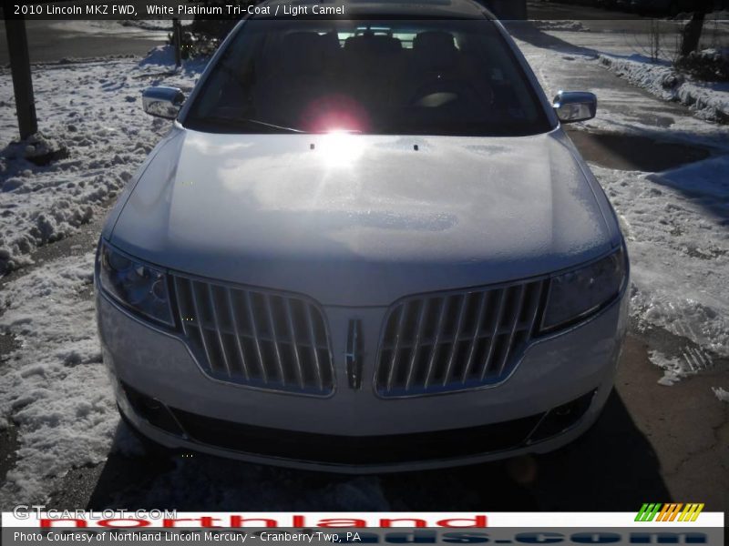 White Platinum Tri-Coat / Light Camel 2010 Lincoln MKZ FWD