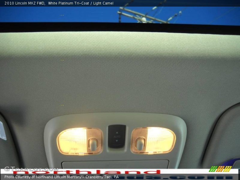 White Platinum Tri-Coat / Light Camel 2010 Lincoln MKZ FWD