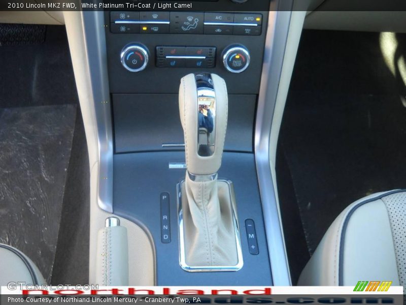 White Platinum Tri-Coat / Light Camel 2010 Lincoln MKZ FWD
