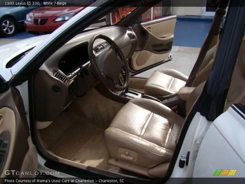 White / Beige 1993 Lexus ES 300