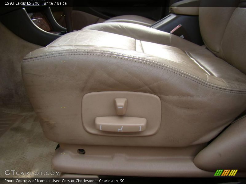 White / Beige 1993 Lexus ES 300
