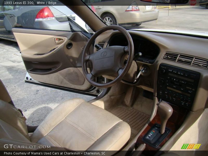 White / Beige 1993 Lexus ES 300