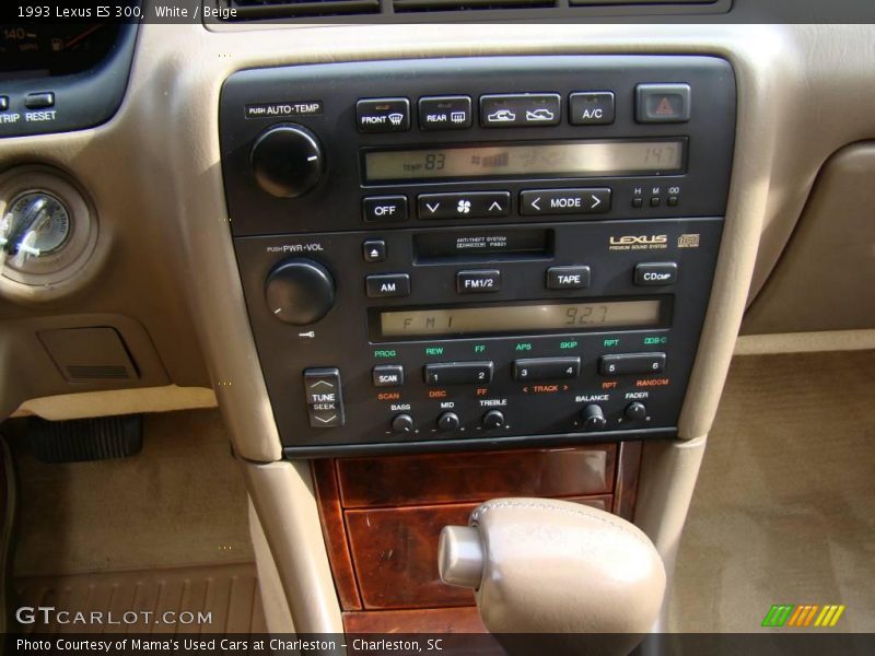 White / Beige 1993 Lexus ES 300