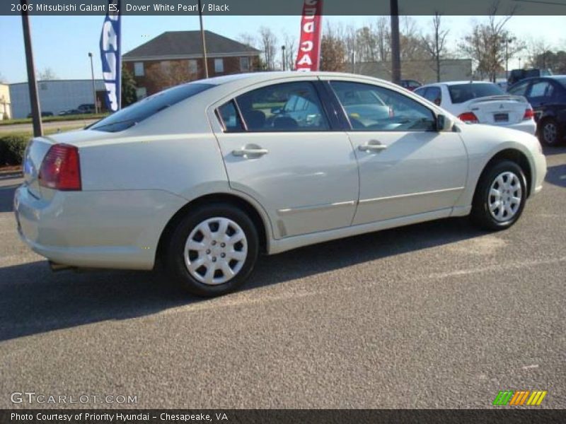 Dover White Pearl / Black 2006 Mitsubishi Galant ES