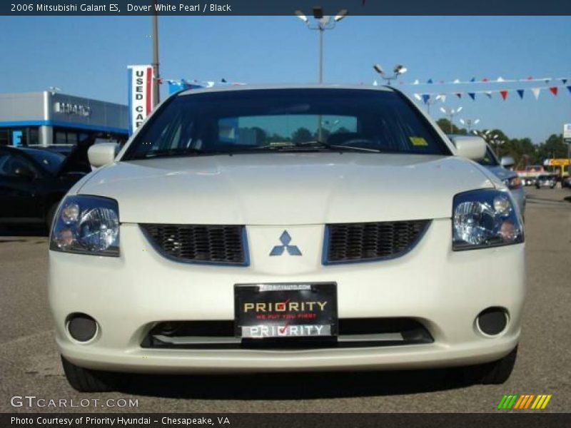 Dover White Pearl / Black 2006 Mitsubishi Galant ES