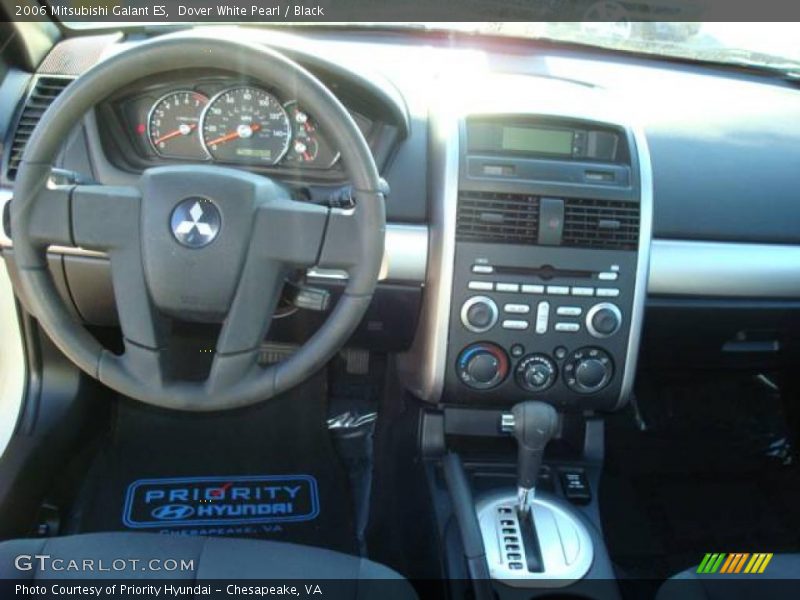 Dover White Pearl / Black 2006 Mitsubishi Galant ES