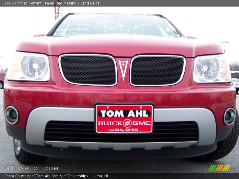 Fever Red Metallic / Sand Beige 2006 Pontiac Torrent