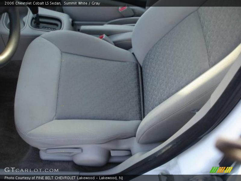 Summit White / Gray 2006 Chevrolet Cobalt LS Sedan