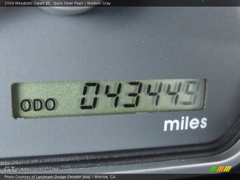 Quick Silver Pearl / Medium Gray 2009 Mitsubishi Galant ES
