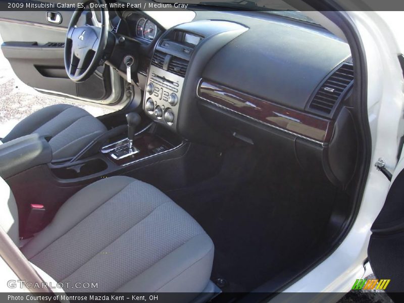 Dover White Pearl / Medium Gray 2009 Mitsubishi Galant ES