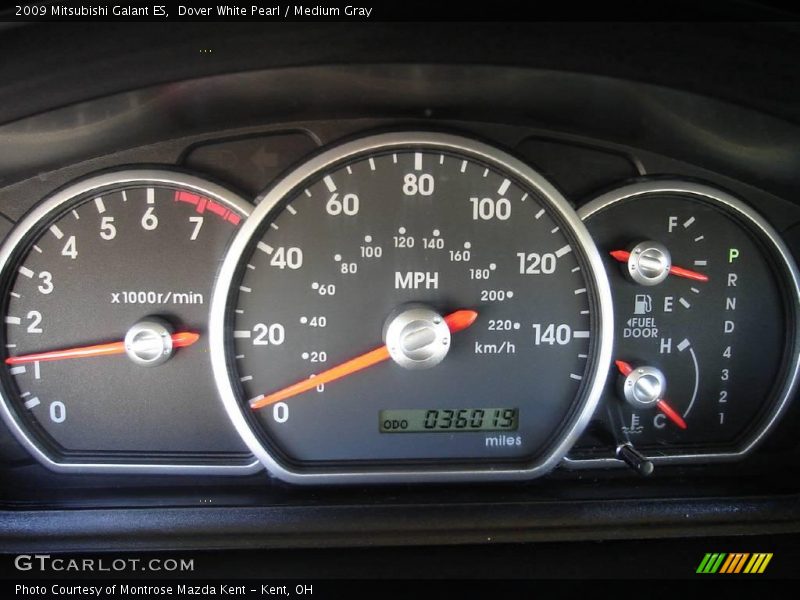 Dover White Pearl / Medium Gray 2009 Mitsubishi Galant ES