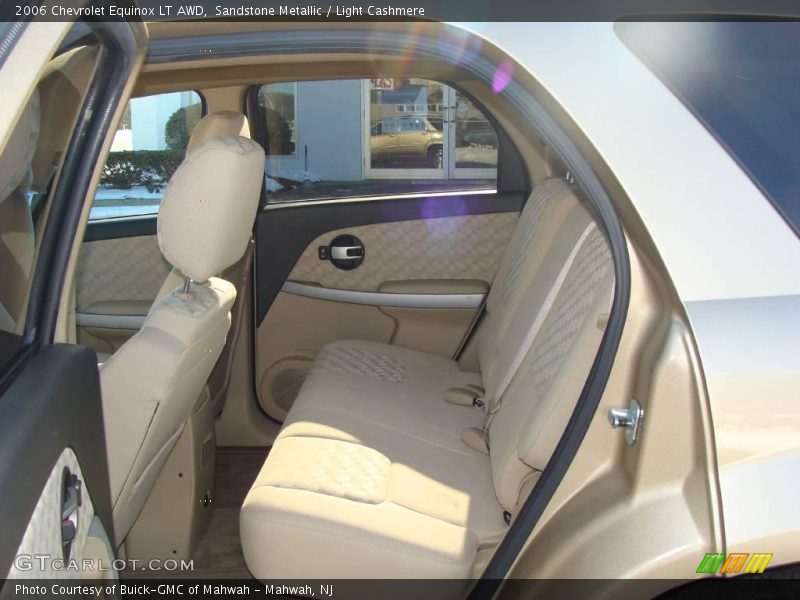 Sandstone Metallic / Light Cashmere 2006 Chevrolet Equinox LT AWD