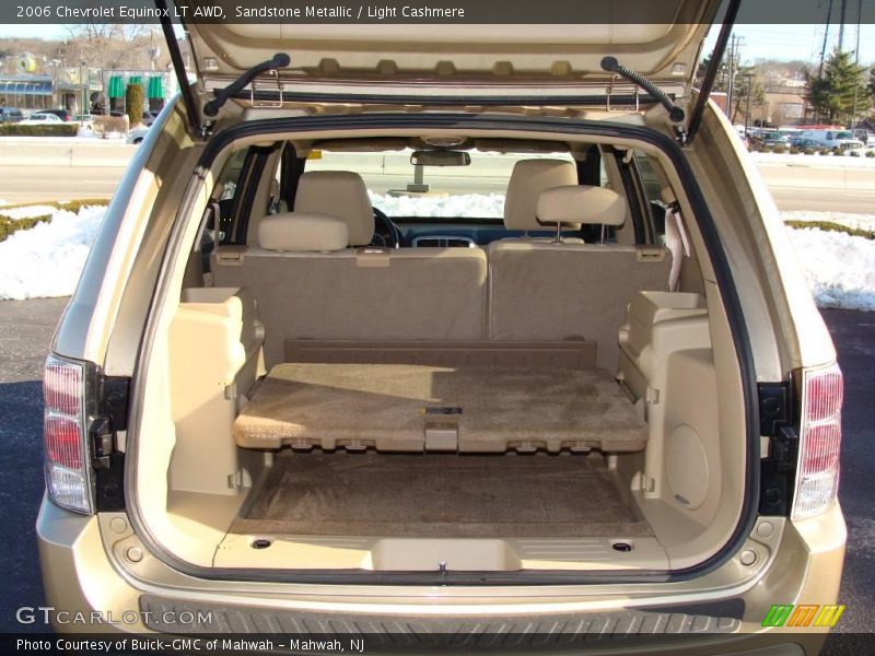 Sandstone Metallic / Light Cashmere 2006 Chevrolet Equinox LT AWD