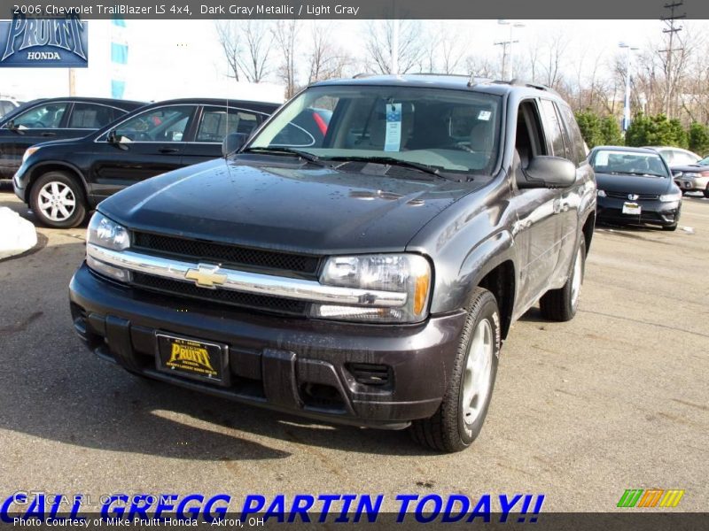 Dark Gray Metallic / Light Gray 2006 Chevrolet TrailBlazer LS 4x4