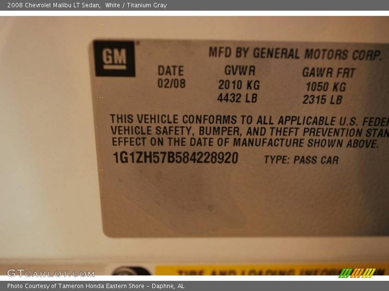 White / Titanium Gray 2008 Chevrolet Malibu LT Sedan