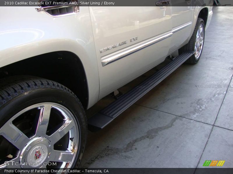 Silver Lining / Ebony 2010 Cadillac Escalade EXT Premium AWD