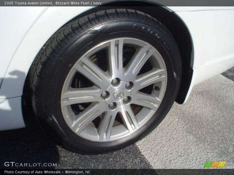 Blizzard White Pearl / Ivory 2005 Toyota Avalon Limited