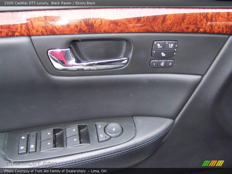 Black Raven / Ebony Black 2006 Cadillac DTS Luxury