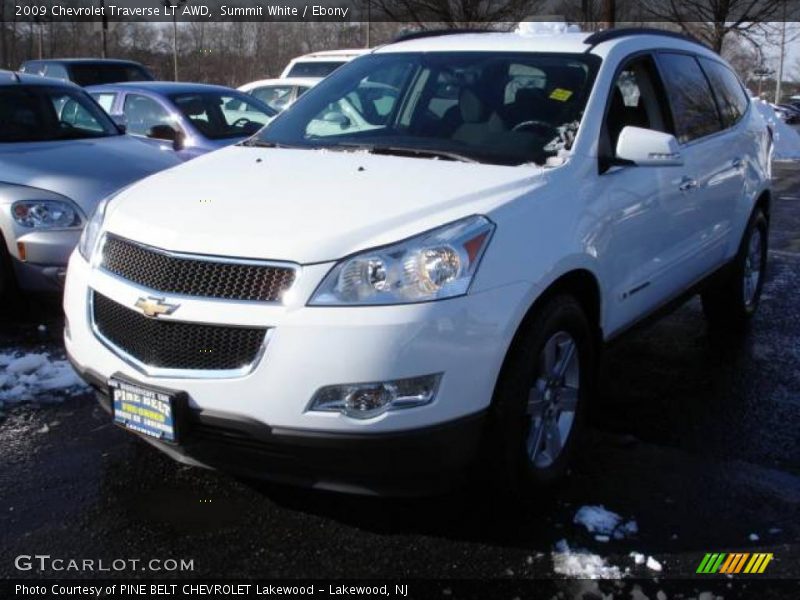 Summit White / Ebony 2009 Chevrolet Traverse LT AWD