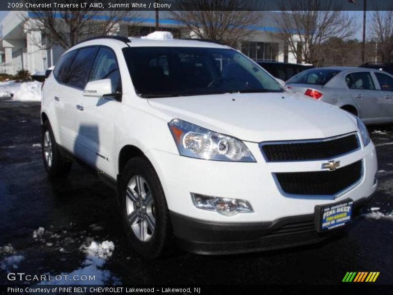 Summit White / Ebony 2009 Chevrolet Traverse LT AWD