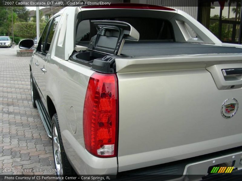 Gold Mist / Ebony/Ebony 2007 Cadillac Escalade EXT AWD