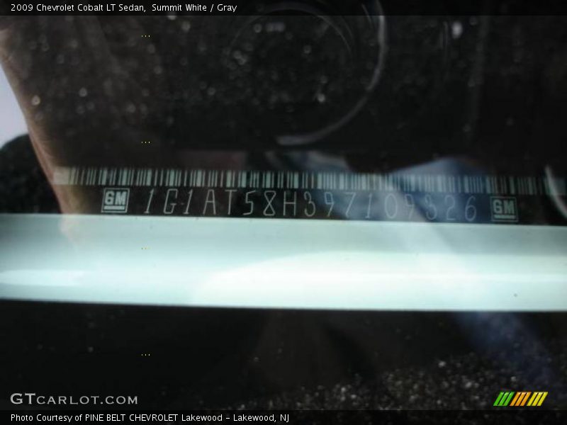 Summit White / Gray 2009 Chevrolet Cobalt LT Sedan