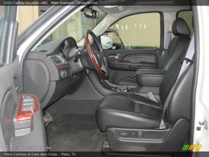 White Diamond / Ebony/Ebony 2009 Cadillac Escalade AWD