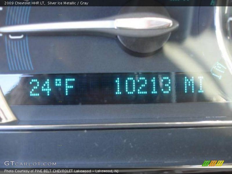 Silver Ice Metallic / Gray 2009 Chevrolet HHR LT