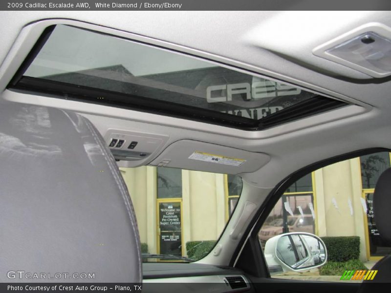 White Diamond / Ebony/Ebony 2009 Cadillac Escalade AWD