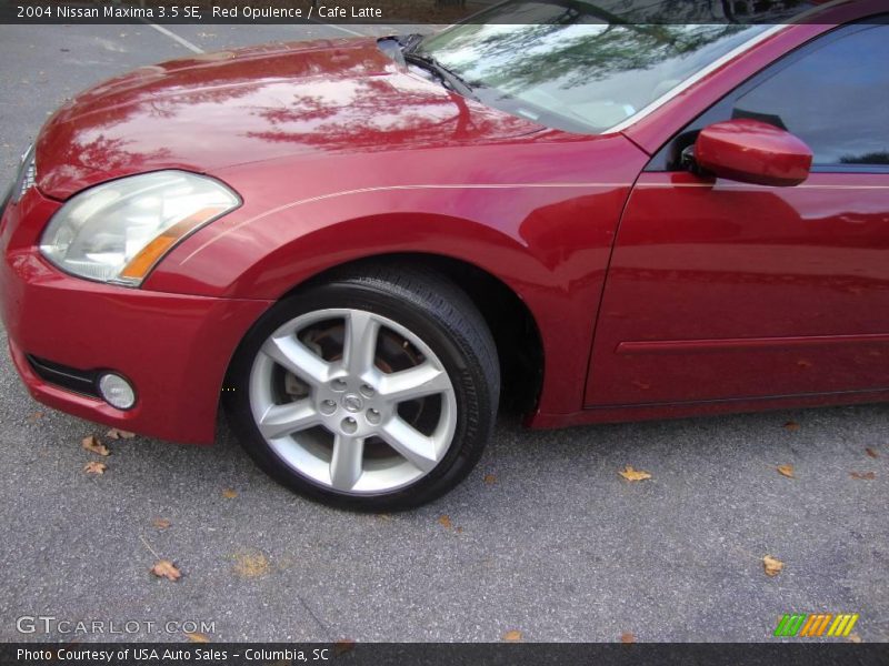 Red Opulence / Cafe Latte 2004 Nissan Maxima 3.5 SE