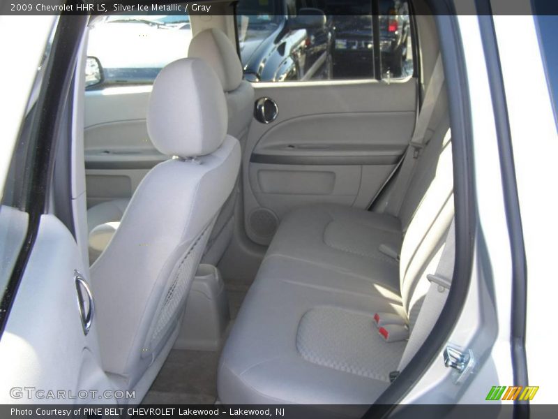 Silver Ice Metallic / Gray 2009 Chevrolet HHR LS