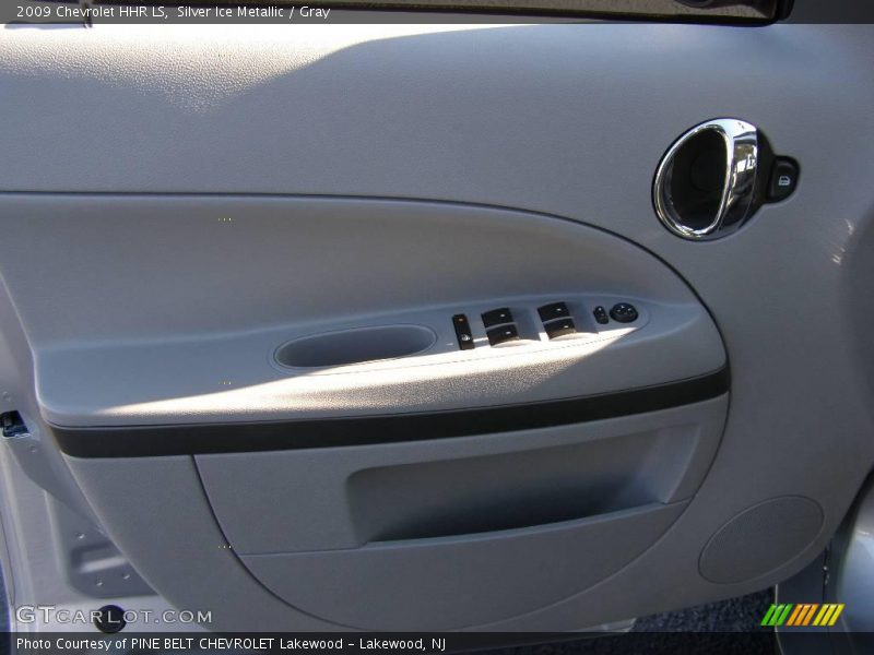 Silver Ice Metallic / Gray 2009 Chevrolet HHR LS
