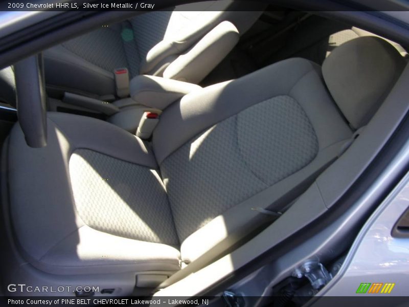 Silver Ice Metallic / Gray 2009 Chevrolet HHR LS